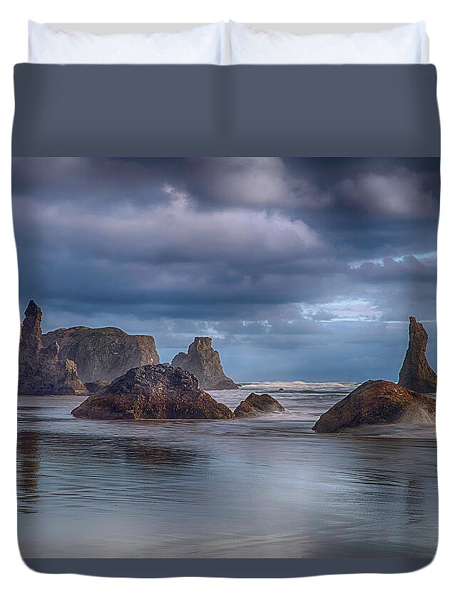 Scenics Duvet Cover featuring the photograph Bandon by Davearnoldphoto.com