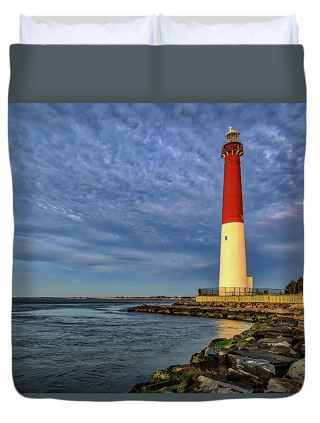 Barnegat Light Duvet Cover featuring the photograph Barnegat Lighthouse Afternoon by Susan Candelario