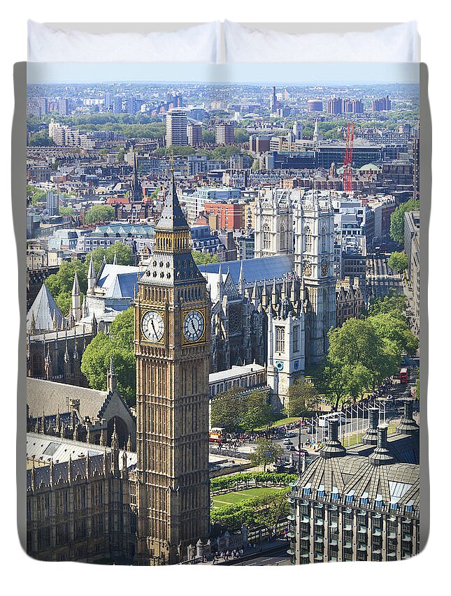 Clock Tower Duvet Cover featuring the photograph Big Ben And Westminster Abbey by Tom Bonaventure