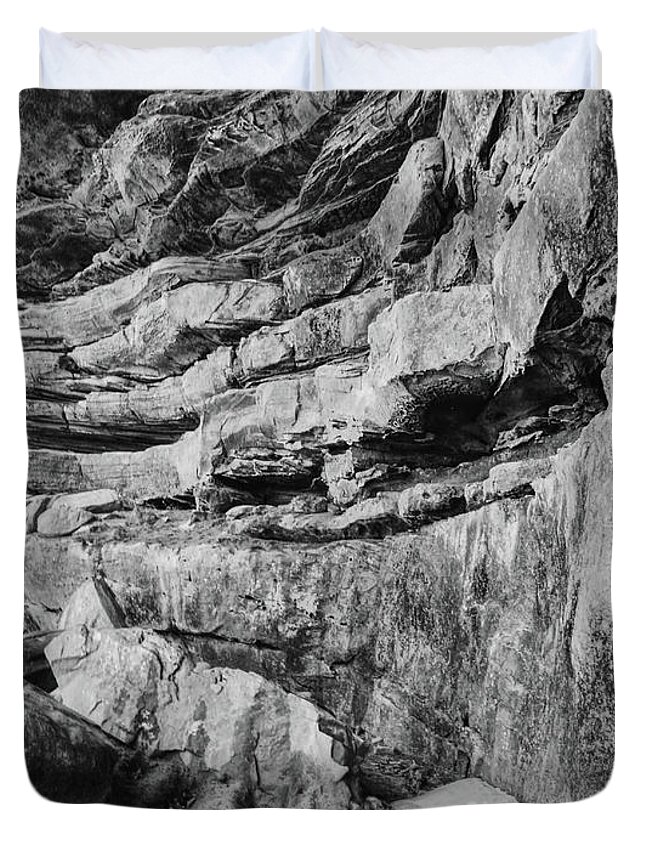 Tennessee Duvet Cover featuring the photograph Black And White Sandstone Cliff by Phil Perkins