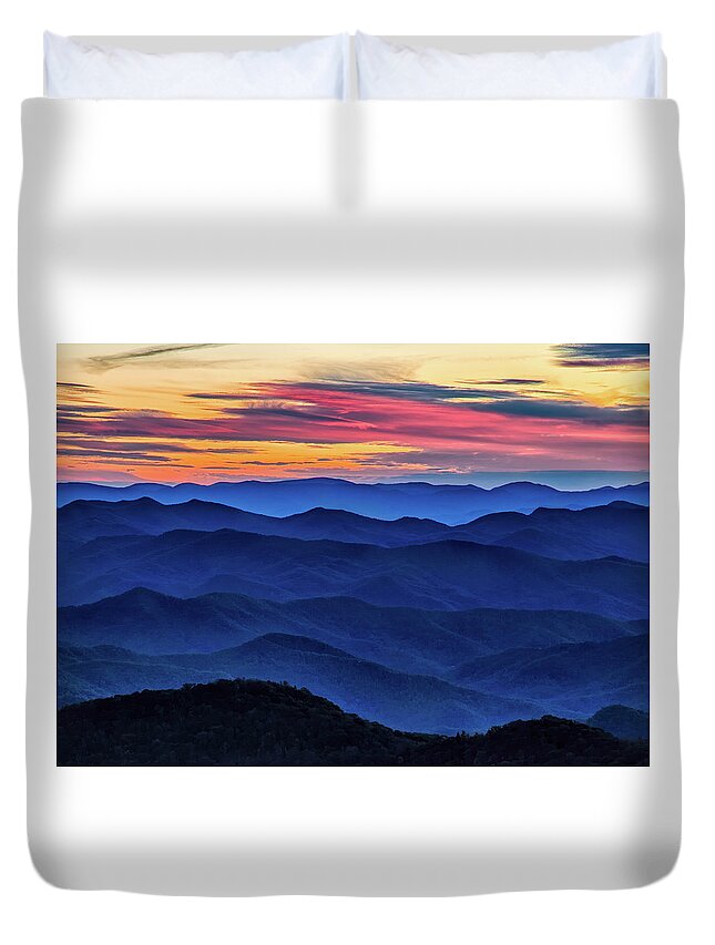 Blueridge Mountains Duvet Cover featuring the photograph Blue Ridge Layers by C Renee Martin