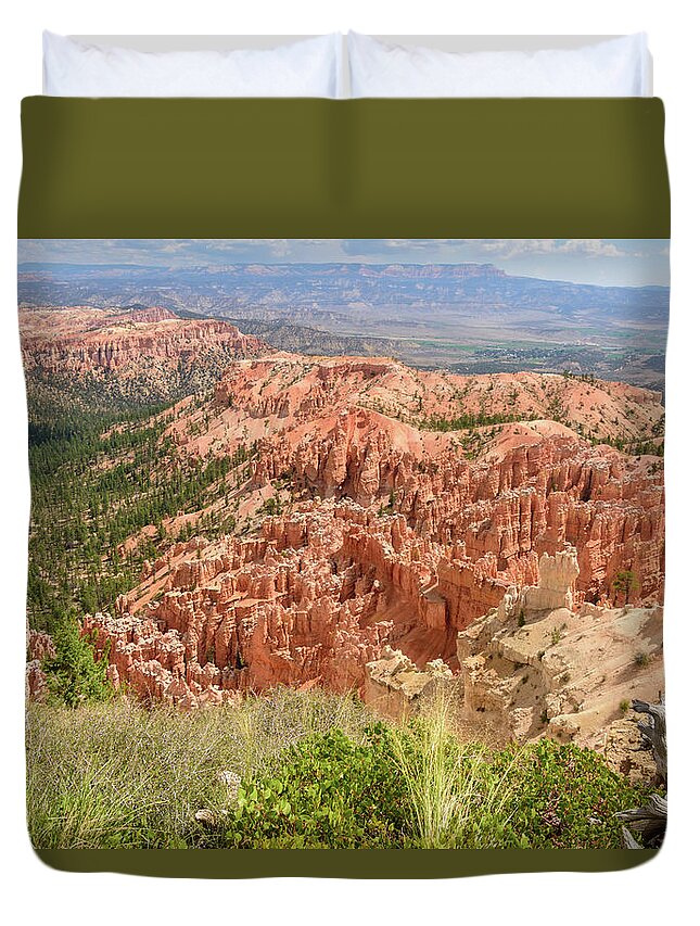 Bryce Point Duvet Cover featuring the photograph Bryce Point - Bryce Canyon - Utah by Debra Martz