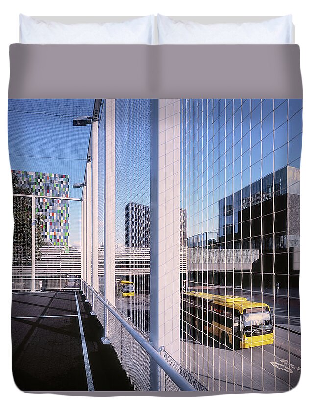 Court Duvet Cover featuring the photograph Bus Passing Elevated Basketball Court by Eschcollection