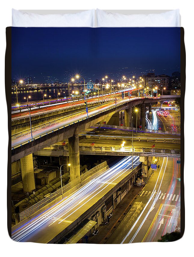 Taiwan Duvet Cover featuring the photograph Busy Lights by Photography By Ray Wen