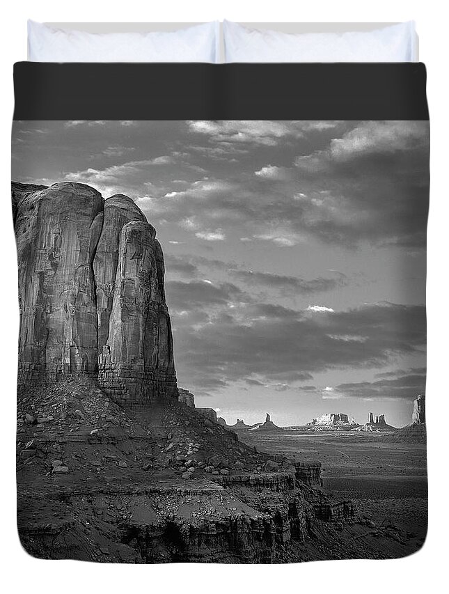 Disk1216 Duvet Cover featuring the photograph Buttes, Monument Valley by Tim Fitzharris