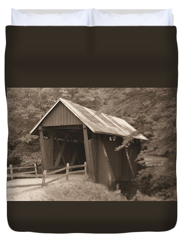 Campbell's Covered Bridge Duvet Cover featuring the photograph Campbell's Covered Bridge by Tara Potts