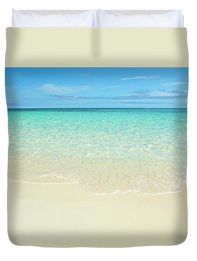 Water's Edge Duvet Cover featuring the photograph Caribbean Beach by Dstephens