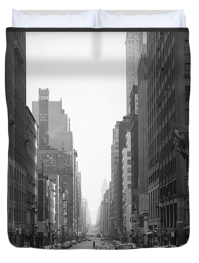 Long Duvet Cover featuring the photograph Cars Riding On Street Of American City by George Marks
