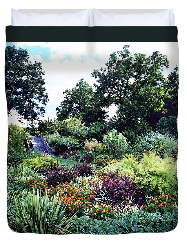 Tranquility Duvet Cover featuring the photograph Chanticleer Gardens by Richard Felber