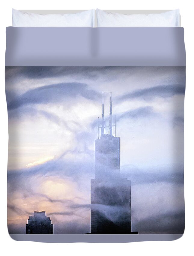 Tranquility Duvet Cover featuring the photograph Chicago Tops No. 2 by By Ken Ilio