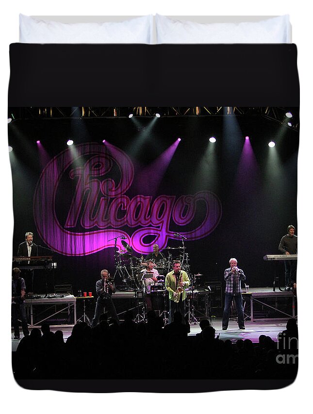 Chicago Duvet Cover featuring the photograph Chicago - The Band #3 by Concert Photos