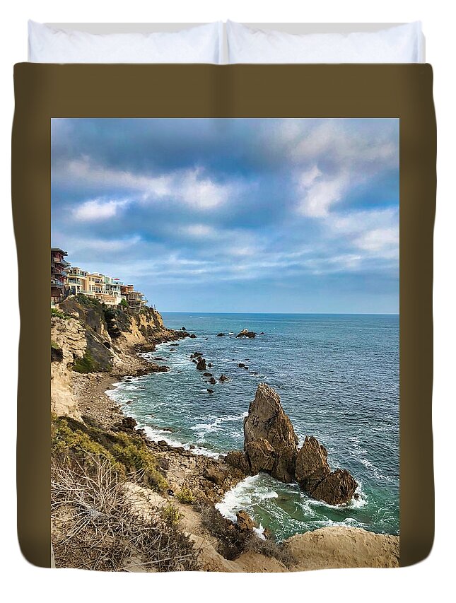 Cliff Duvet Cover featuring the photograph Cliffs Of Corona Del Mar by Brian Eberly