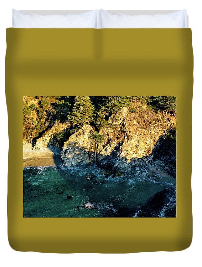 Steve Bunch Duvet Cover featuring the photograph Coastal McWay Falls in Big Sur California by Steve Bunch