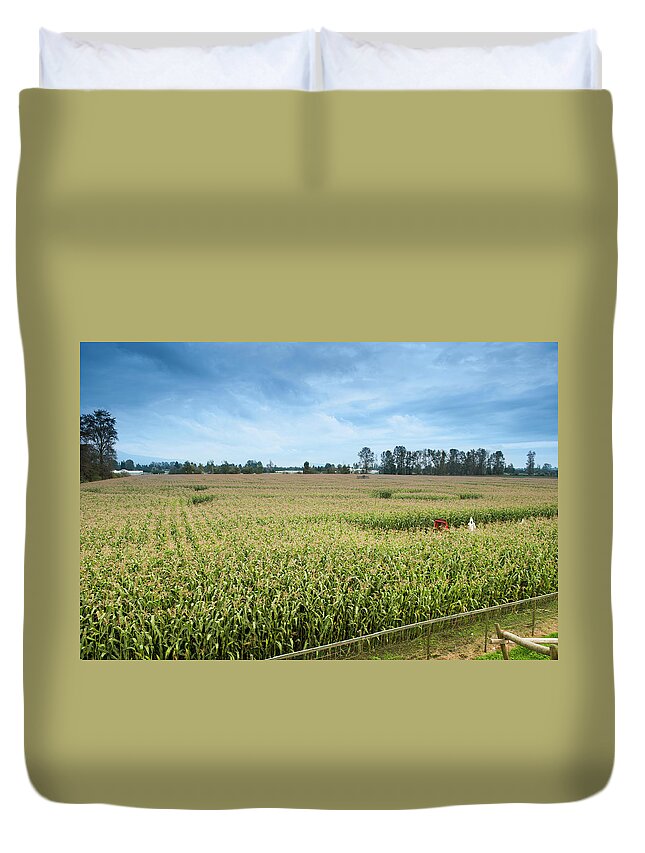 Corn Maze Duvet Cover featuring the photograph Corn Maze by Rontech2000