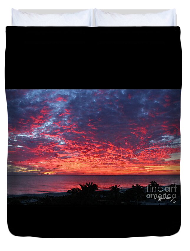 Sunset Duvet Cover featuring the photograph Daily Show by Mariarosa Rockefeller