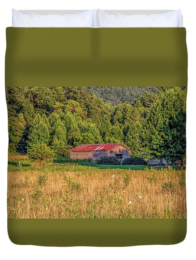 Cades Cove Duvet Cover featuring the photograph Dan Lawson Barn by Marcy Wielfaert