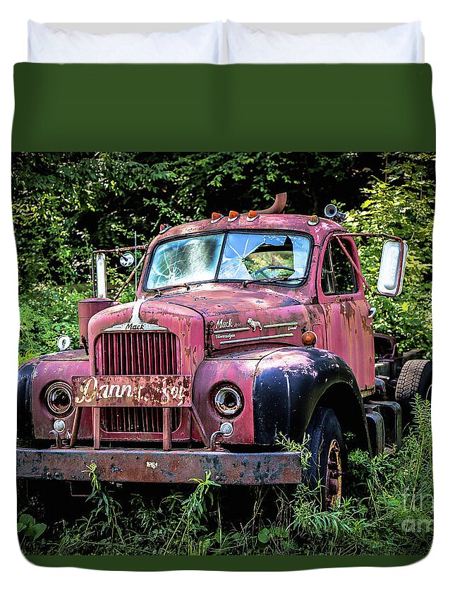 Mack Truck Duvet Cover featuring the photograph Danny Boy by Veronica Batterson