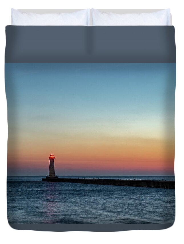Lake Ontario Duvet Cover featuring the photograph Dawn at Sodus Point by Rod Best