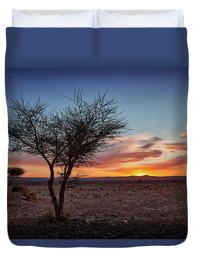 Morocco Duvet Cover featuring the photograph Desert Sunset by Peter OReilly