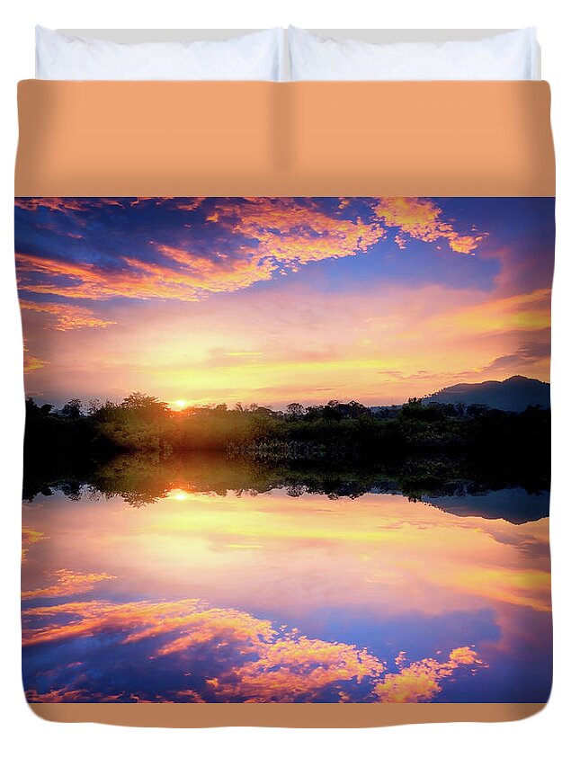 Sunset Duvet Cover featuring the photograph Dialogues with the sea by Philippe Sainte-Laudy