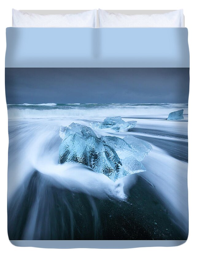 Iceland Duvet Cover featuring the photograph Diamond Beach by Rob Davies