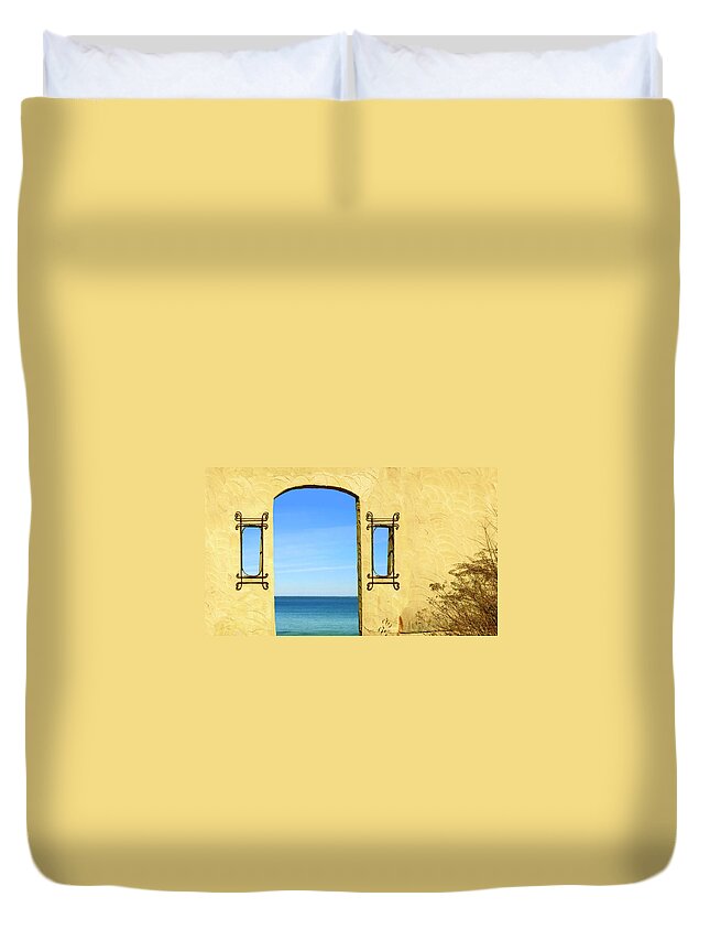Rectangle Duvet Cover featuring the photograph Doorway To The Sea by Titaniumdoughnut