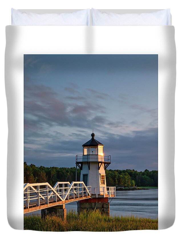 Doubling Point Light Duvet Cover featuring the photograph Doubling Point Light by Rob Davies