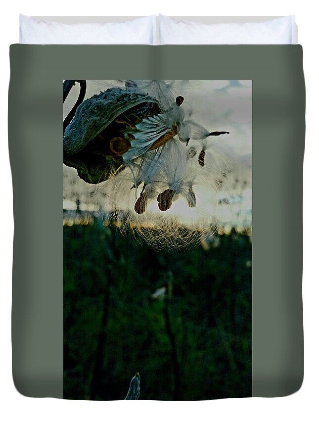 Uther Duvet Cover featuring the photograph Easter Wishes by Uther Pendraggin