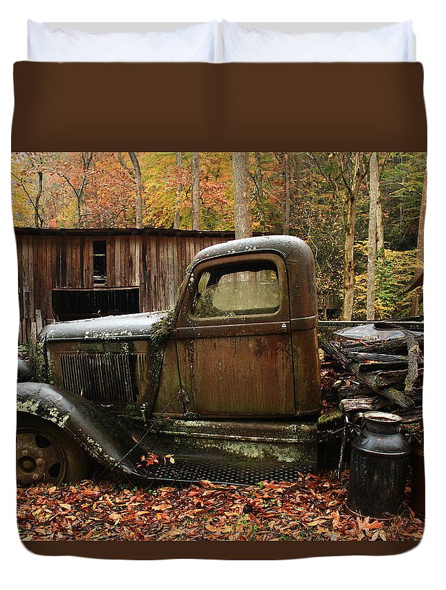 Glory Duvet Cover featuring the photograph Ely's Truck by Kevin Wheeler