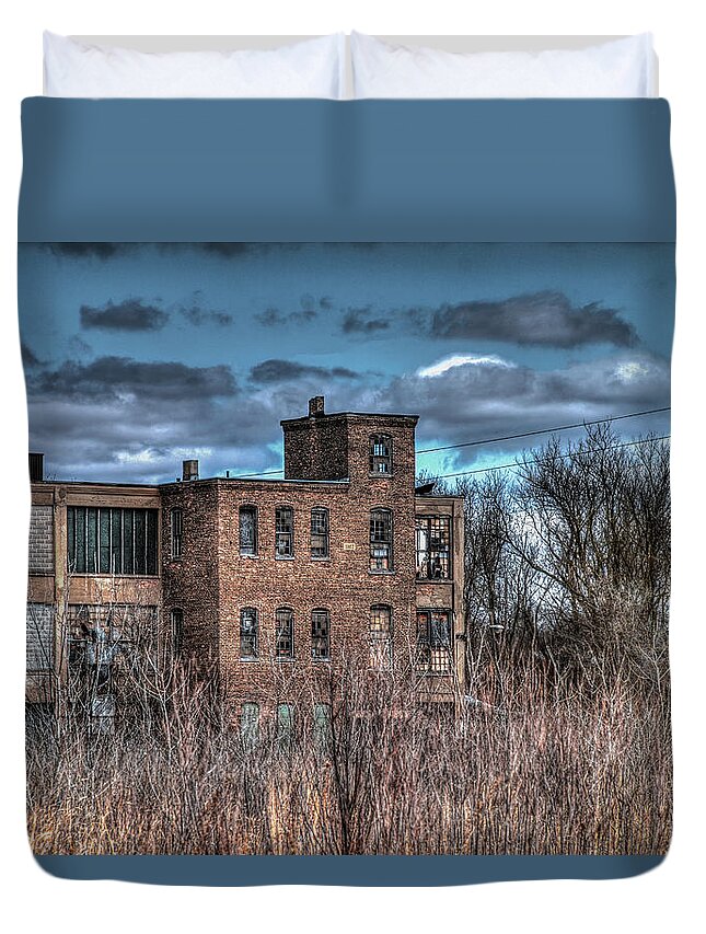 Emerson Brantingham Factory Duvet Cover featuring the photograph Emerson-Brantingham by Karl Mohr