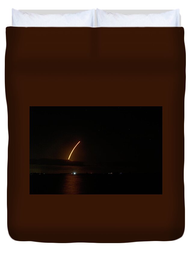 Rocket Duvet Cover featuring the photograph Falcon 9 Satelite Launch by Les Greenwood