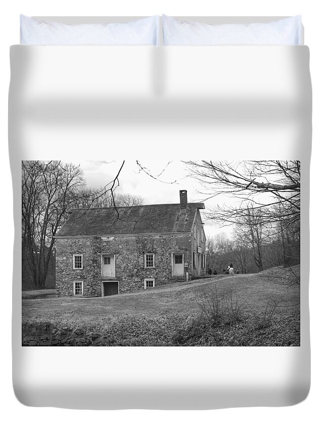 Waterloo Village Duvet Cover featuring the photograph Smith's Store on the Hill - Waterloo Village by Christopher Lotito
