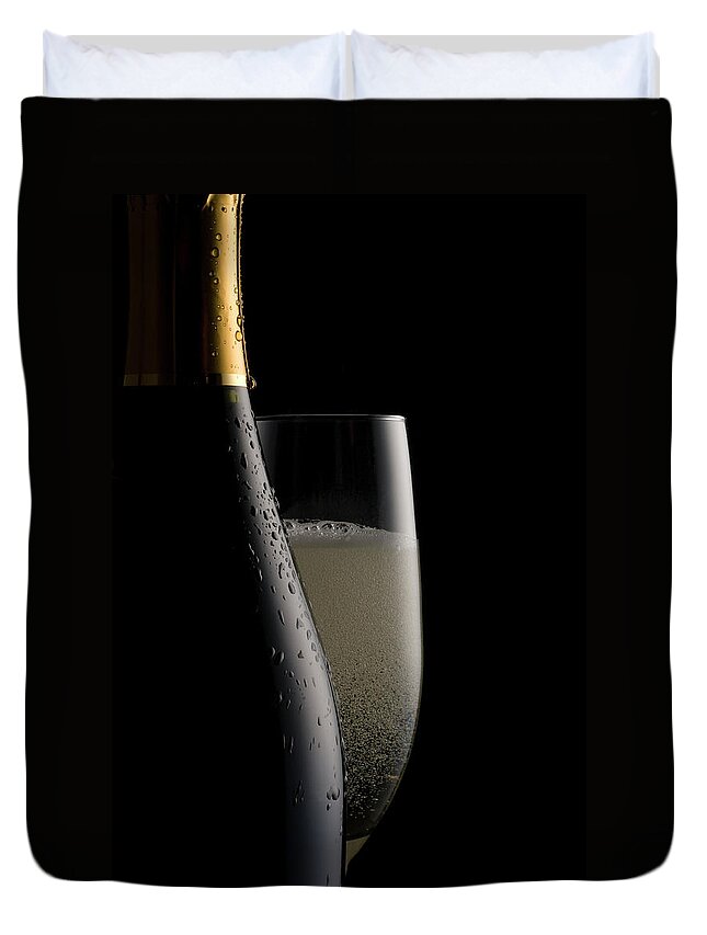 Alcohol Duvet Cover featuring the photograph Fizzy Champagne by P1images