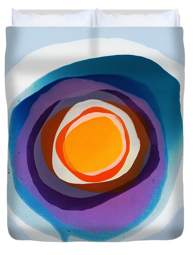 Abstract Duvet Cover featuring the painting Focussed by Claire Desjardins