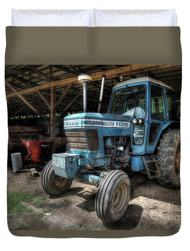Ford Duvet Cover featuring the photograph Ford 7700 by Mike Eingle