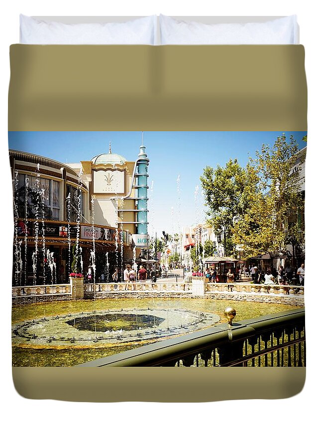 Fountain Duvet Cover featuring the digital art Fountain at The Grove by Barkley Simpson