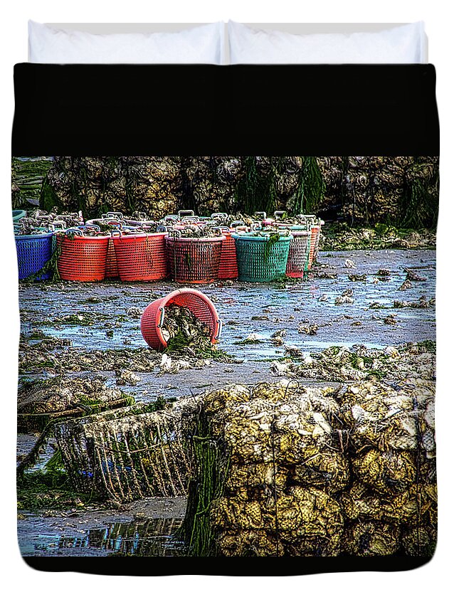 Blau Oyster Farm Duvet Cover featuring the photograph Fresh Oysters by Steph Gabler