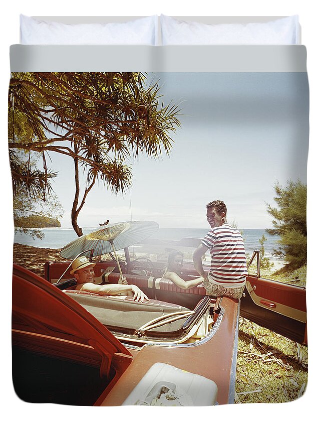 Mid Adult Women Duvet Cover featuring the photograph Friends Sitting In Car Near Beachside by Tom Kelley Archive
