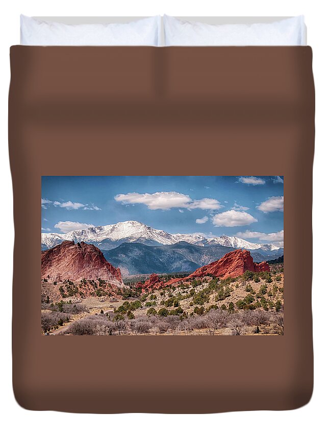 Tranquility Duvet Cover featuring the photograph Garden Of The Gods And Pikes Peak by Ronnie Wiggin