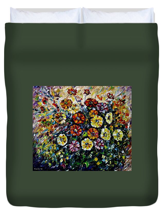 Wild Flower Painting Duvet Cover featuring the painting Gerbera Bouquet by Mirek Kuzniar