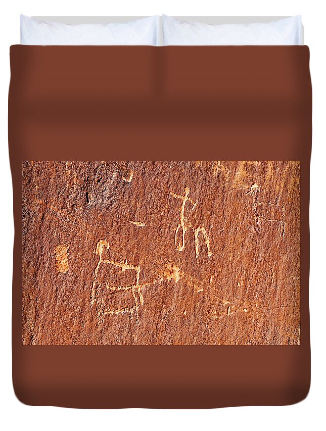 Glen Canyon Duvet Cover featuring the photograph Glen Canyon Petroglyph 002 by Richard A Brown