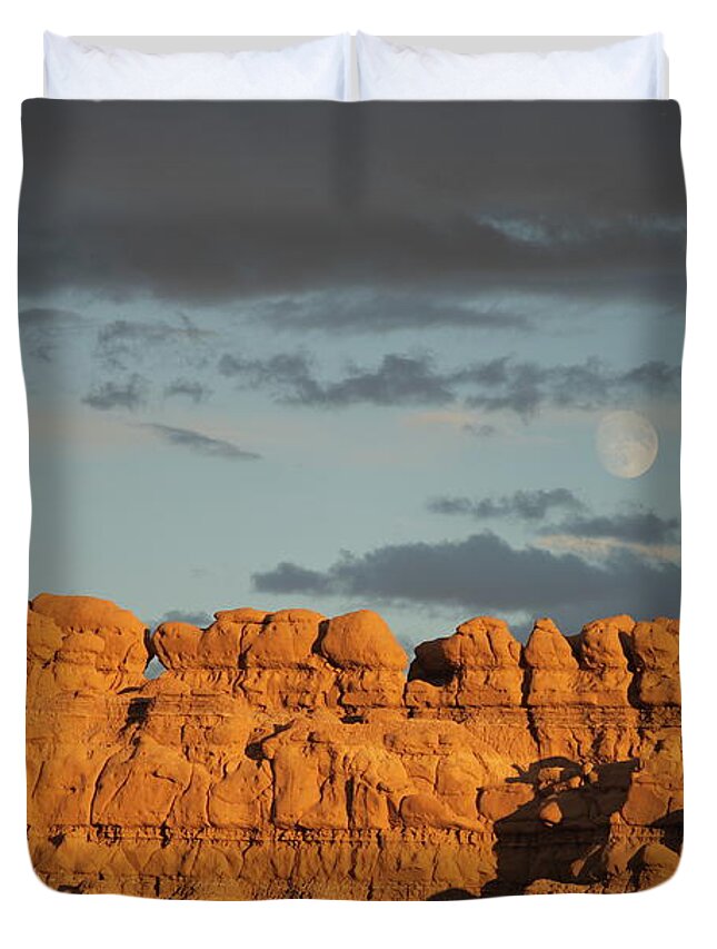  Duvet Cover featuring the photograph Goblin Moonrise by Ivan Franklin