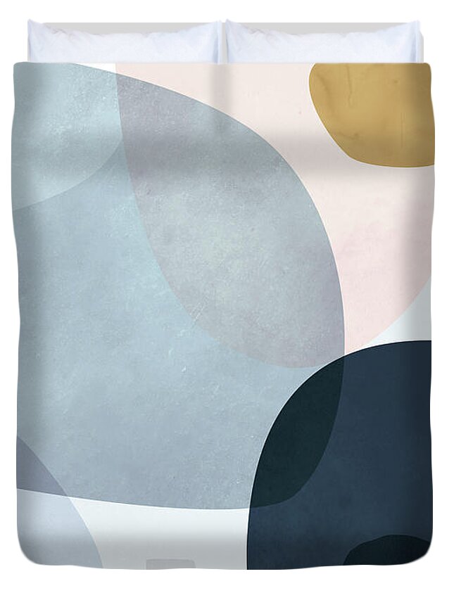 Abstract Duvet Cover featuring the painting Gold Monde II by Victoria Borges