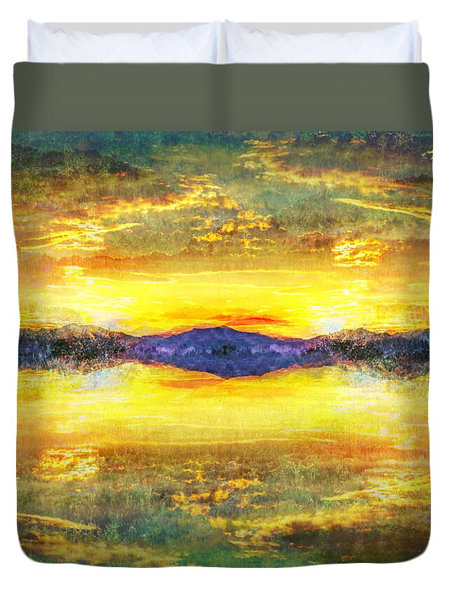 Sunset Duvet Cover featuring the photograph Golden Sunset by Lorraine Baum