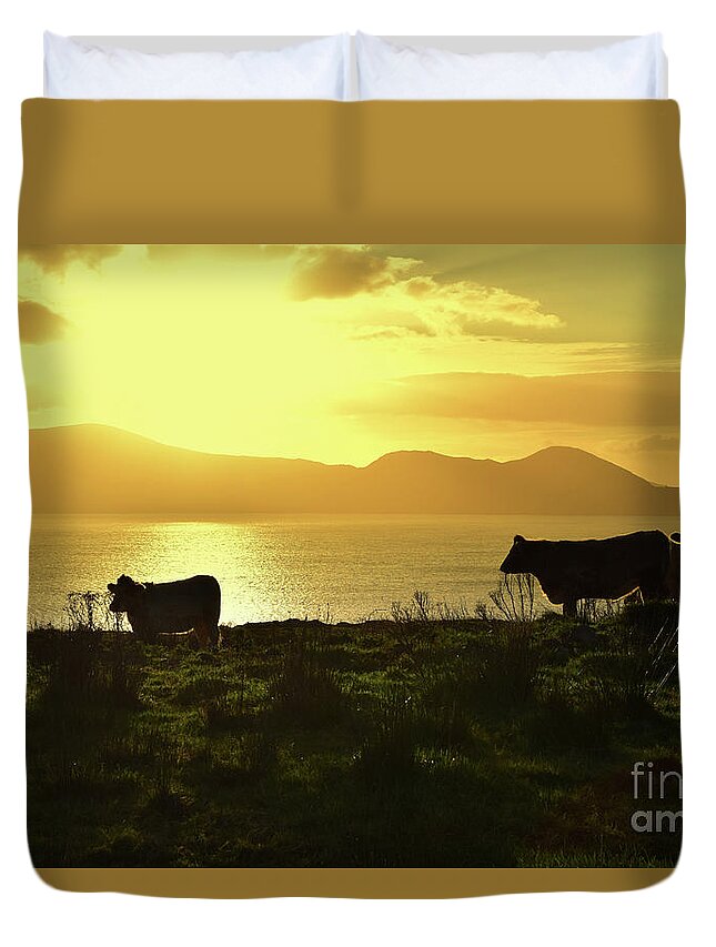 Sunrise Duvet Cover featuring the photograph Good morning Ireland by Joe Cashin