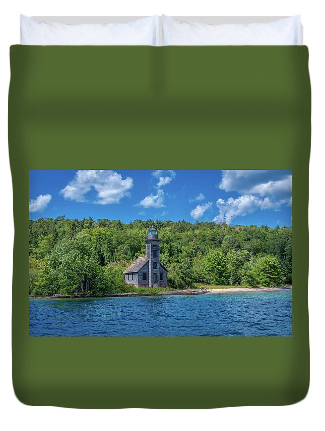 Grand Island East Channel Lighthouse Duvet Cover featuring the photograph Grand Island East Channel Lighthouse by Gary McCormick