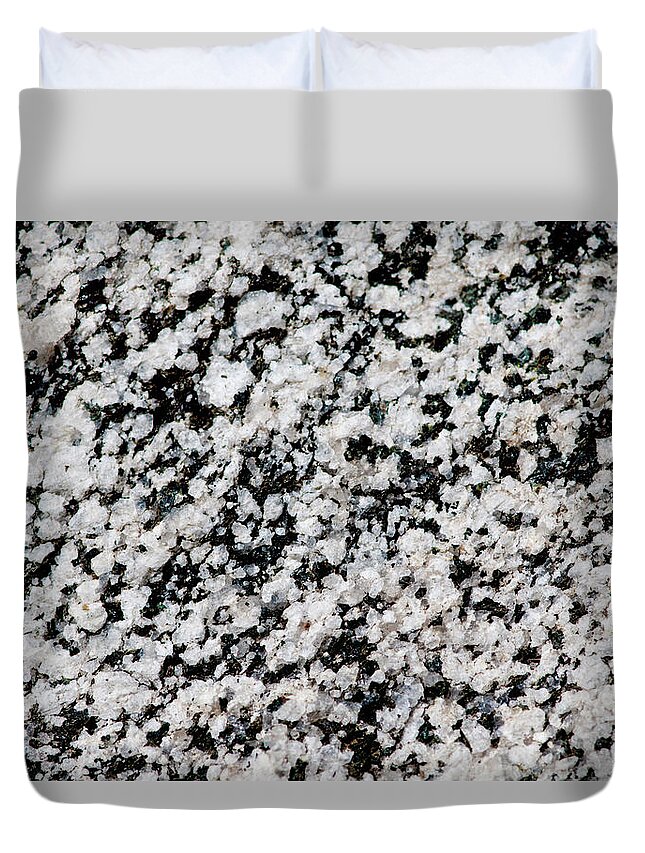 Atlanta Lobe Duvet Cover featuring the photograph Granite From The Idaho Batholith by William Mullins