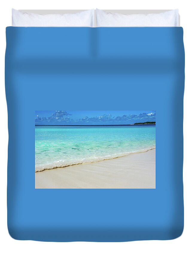 Bahamas Duvet Cover featuring the photograph Half Moon Cay Beach 2 by Dawn Richards
