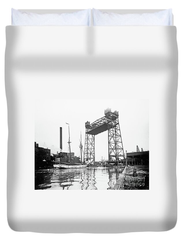 Halsted Street Bridge Duvet Cover featuring the photograph Halsted Street Bridge, Chicago, Illinois, Usa, 1900 by Barnes And Crosby