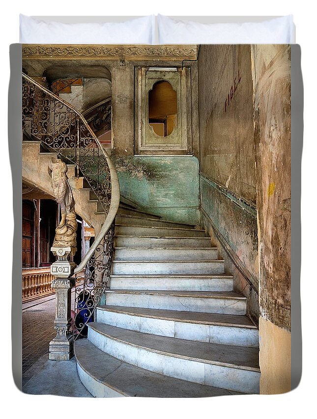 Havana Cuba Duvet Cover featuring the photograph Havana Stairs by Tom Singleton